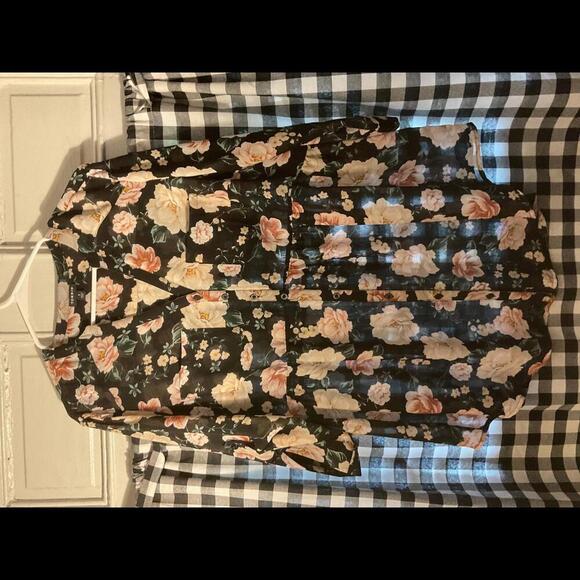 Torrid Semi- Sheer Black Floral Babysoll Flowy Button Up Blouse Size 1 - Picture 1 of 10
